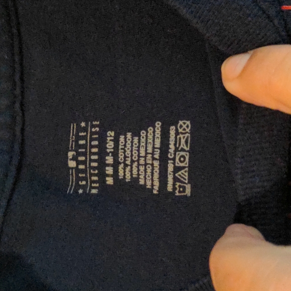 Boys Braves Shirts - Picture 2 of 4